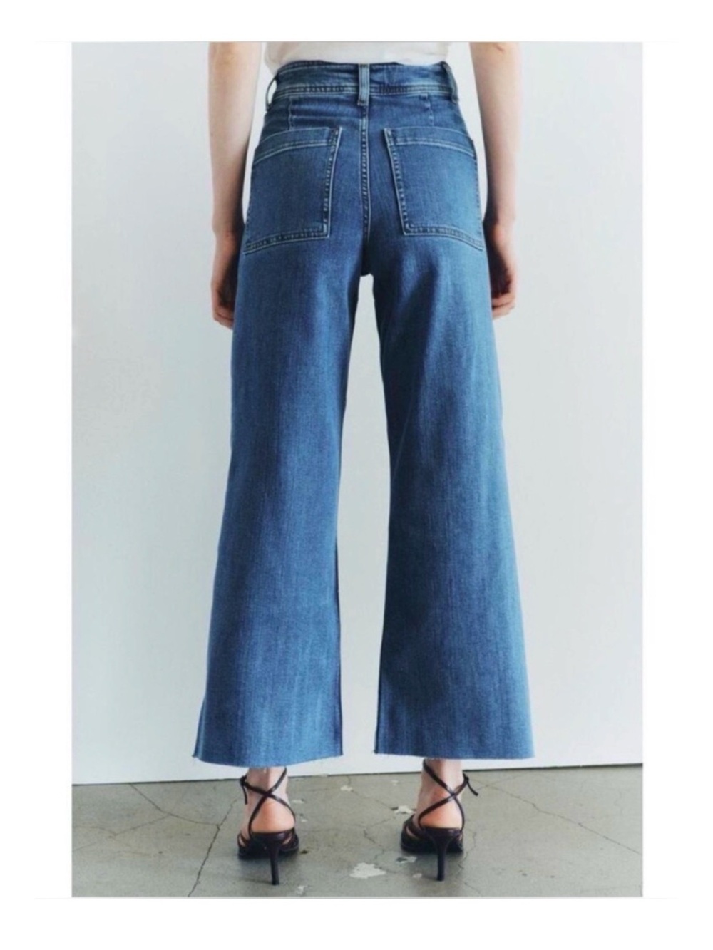 ZARA High Rise Wide Leg Crop Jeans - Picture 3 of 6